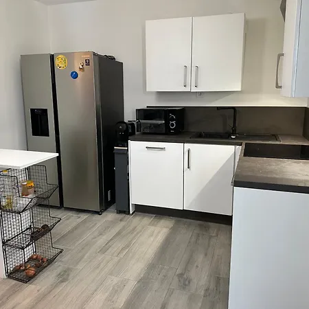 Maison Individuelle A 8 Minutes D'ouistreham, Quartier Calme, Transports En Commun Tram & Bus, Commerces De Proximites