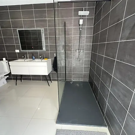 Maison Individuelle A 8 Minutes D'ouistreham, Quartier Calme, Transports En Commun Tram & Bus, Commerces De Proximites Βίλα Hérouville-Saint-Clair