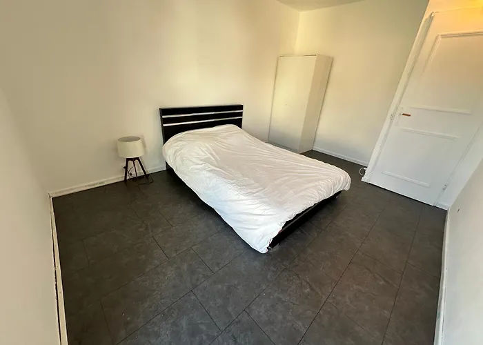 Maison Individuelle A 8 Minutes D'ouistreham, Quartier Calme, Transports En Commun Tram & Bus, Commerces De Proximites